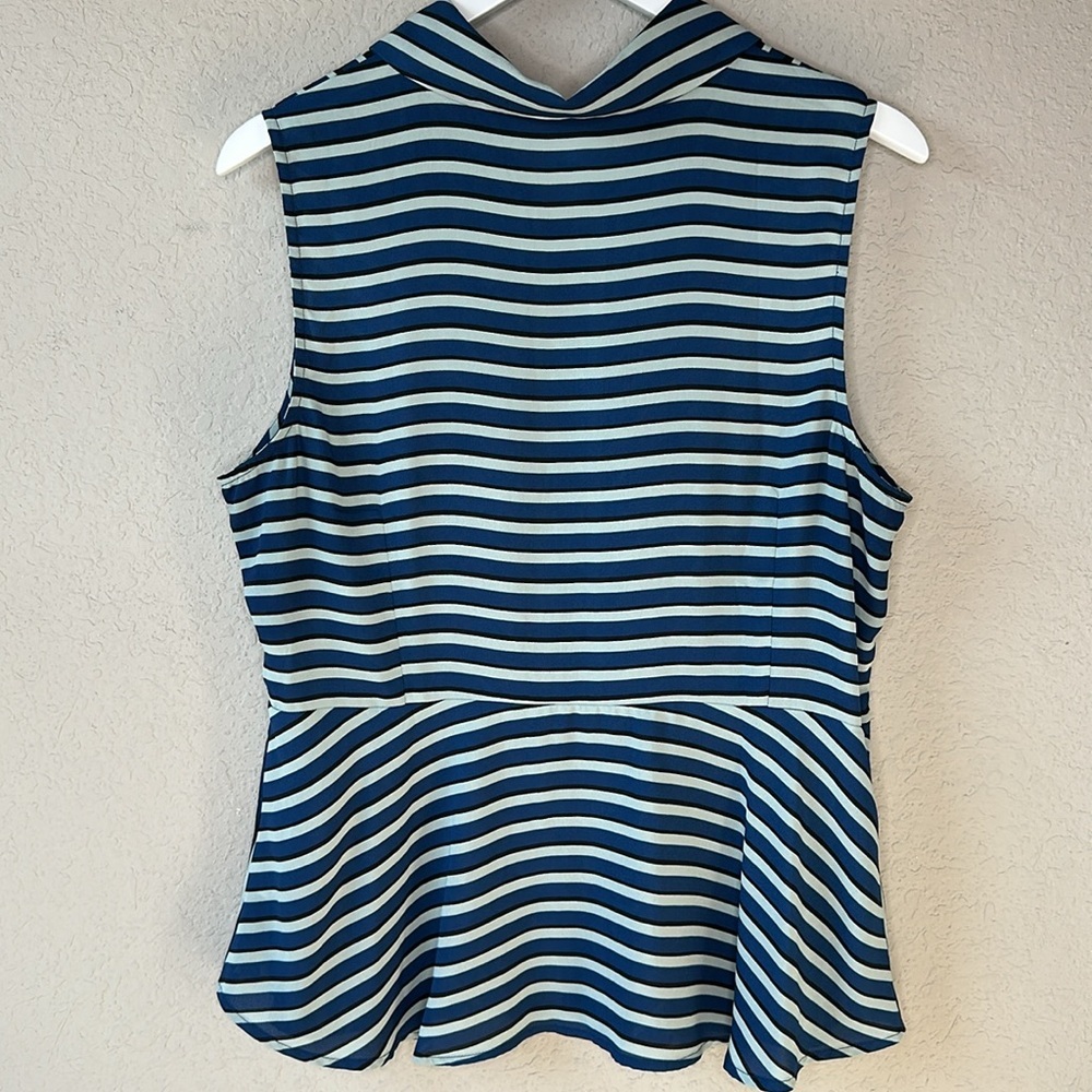 CAbi Floral and Chevron Striped Sleeveless Collard Zipper Front Top 6318 Size L - Picture 7 of 13